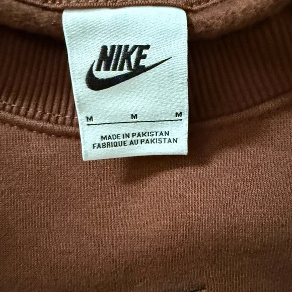 NWOT‼️Nike Arizona sweatshirt - Picture 2 of 3
